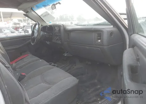 2003 Chevrolet Silverado 2500Hd из США, поврежденный, VIN 1GBHC29U73E310458